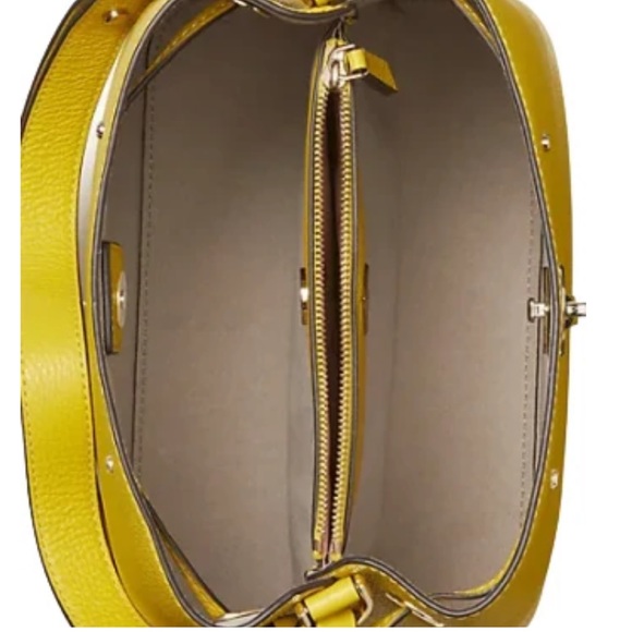 Kate Spade ♠️ Large Bucket Bag/Crossbody - Picture 3 of 3